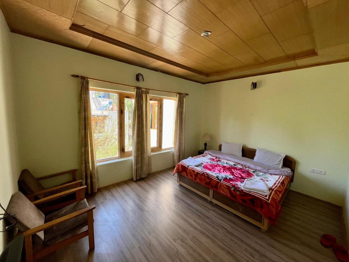 Nirila guest house leh Luaran gambar