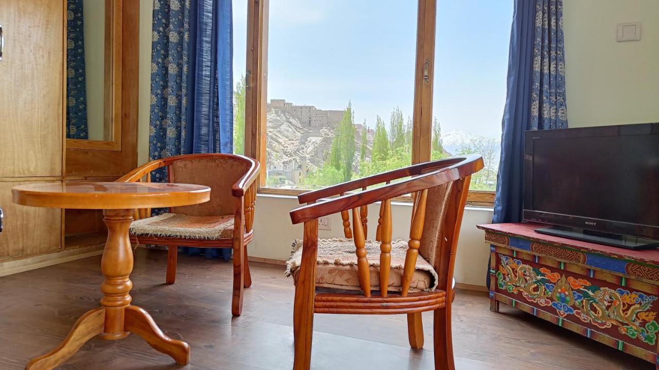 Nirila guest house leh Luaran gambar